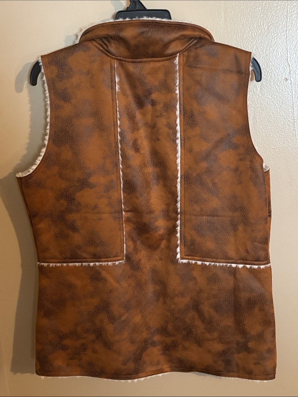 Wooly Bully Wear “Route 66” Sherpa Lined Faux Leather Vest in color Camel - Picture 5 of 12
